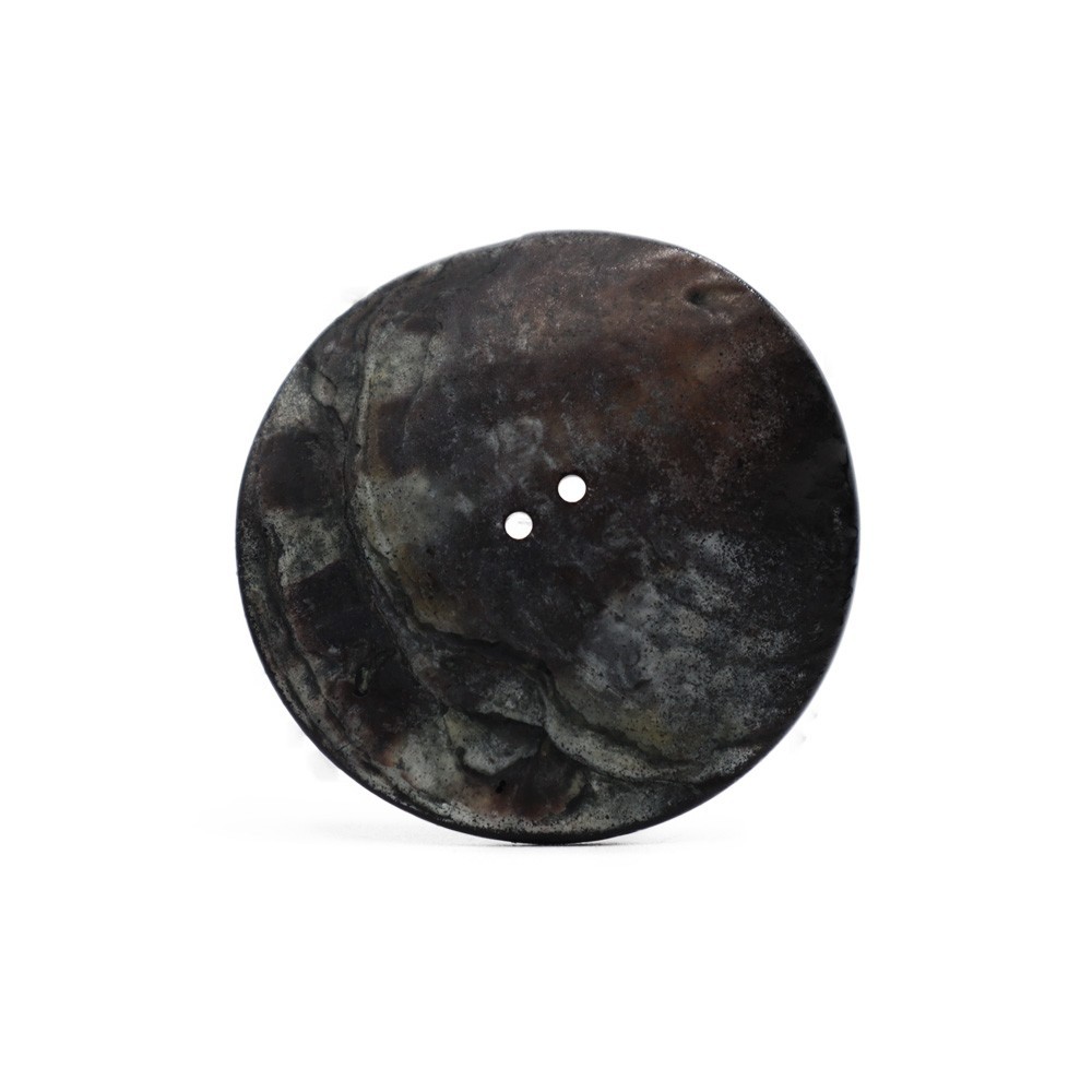 Akoya Button 80 Black 1pc