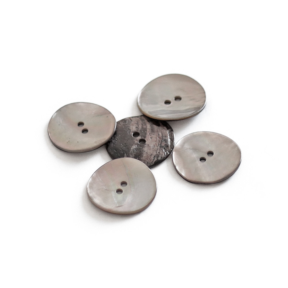 Botón Akoya Beige 15mm 5pz