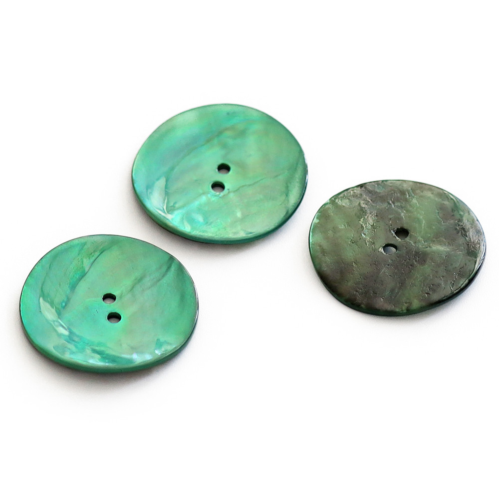 Button Akoya Emerald 30mm 3pc