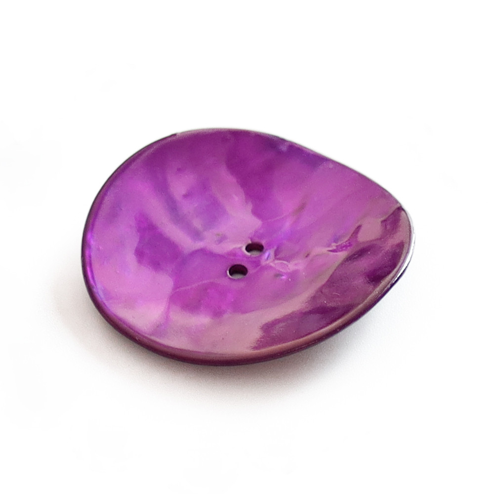 Botón Akoya Morado 43mm 1pz