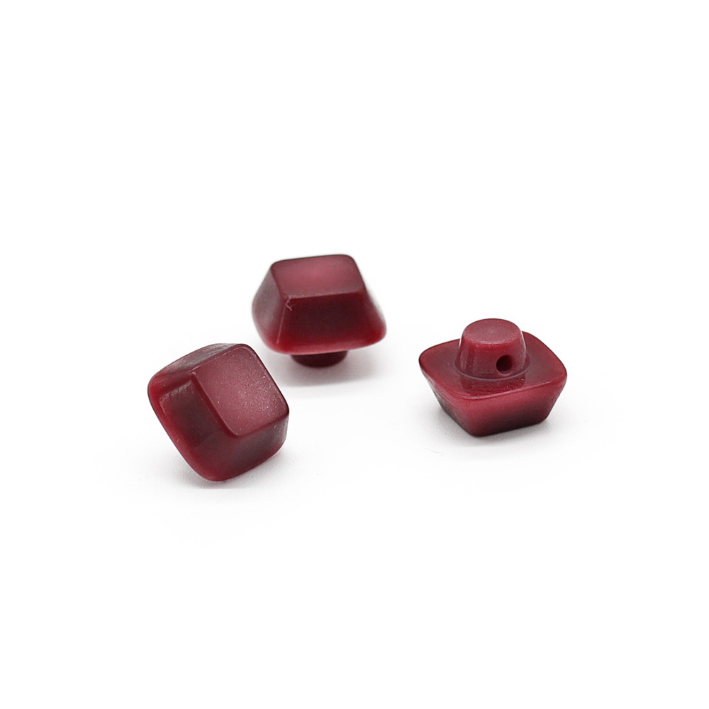 Buttons Iride Cube 10 mm Burgundy 3 pc
